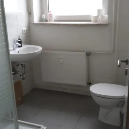 Apartament Zwei Monteurswohnungen Fur Bis Zu 6 Personen Rottendorf