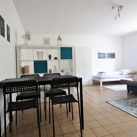 Zwei Monteurswohnungen Fur Bis Zu 6 Personen Apartament *