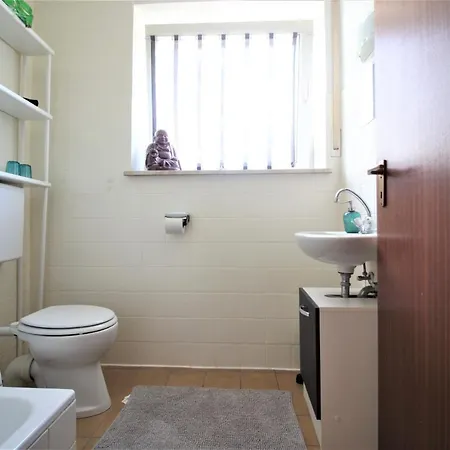 Zwei Monteurswohnungen Fur Bis Zu 6 Personen Apartament *